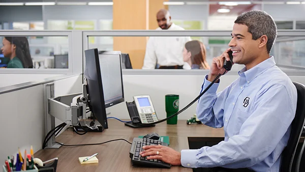 OD Logistics Specialist helping customer with freight quote